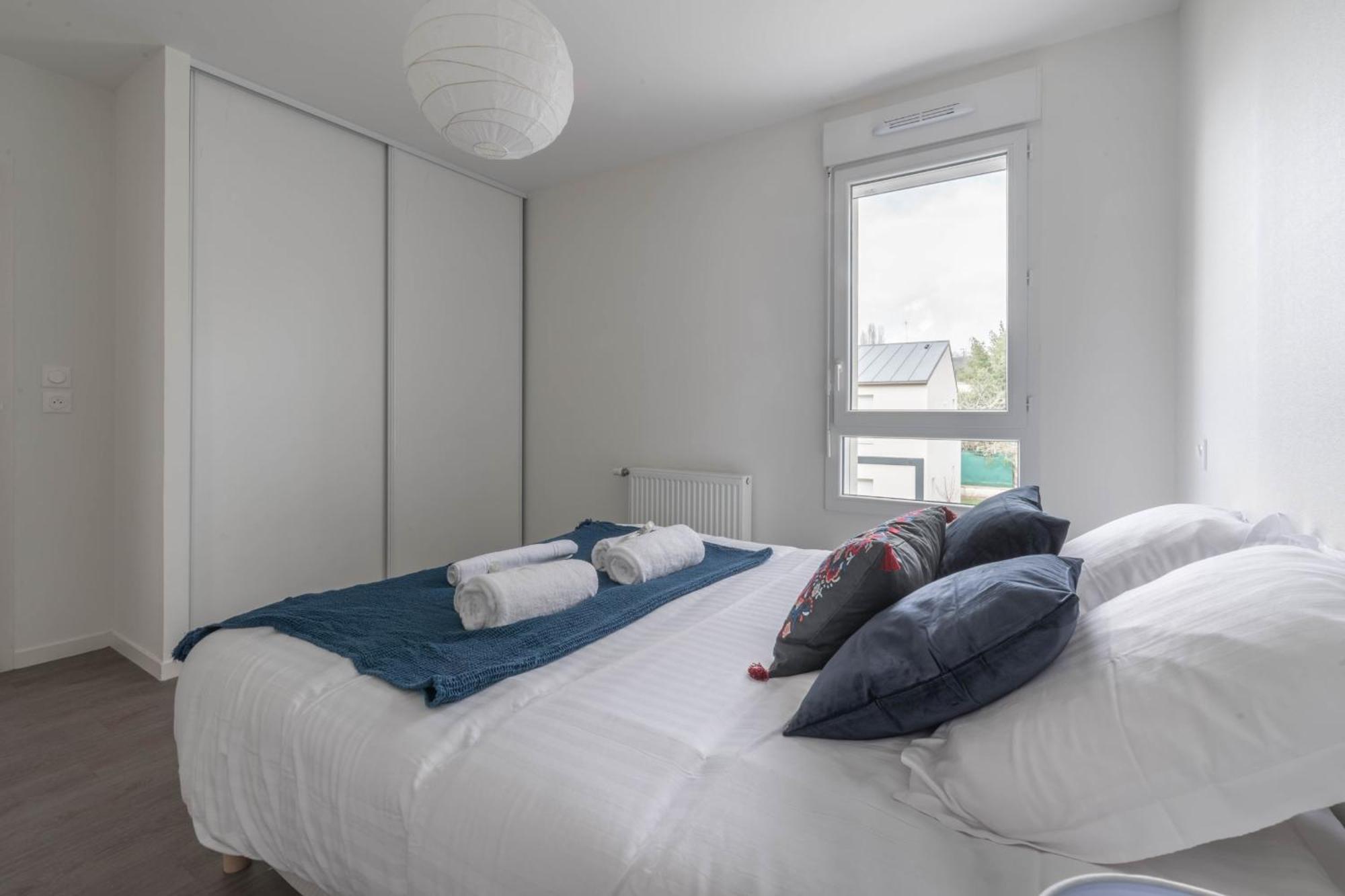 ELODIE - Appartement proche gare, arrivée 24 24 Le Mans Esterno foto