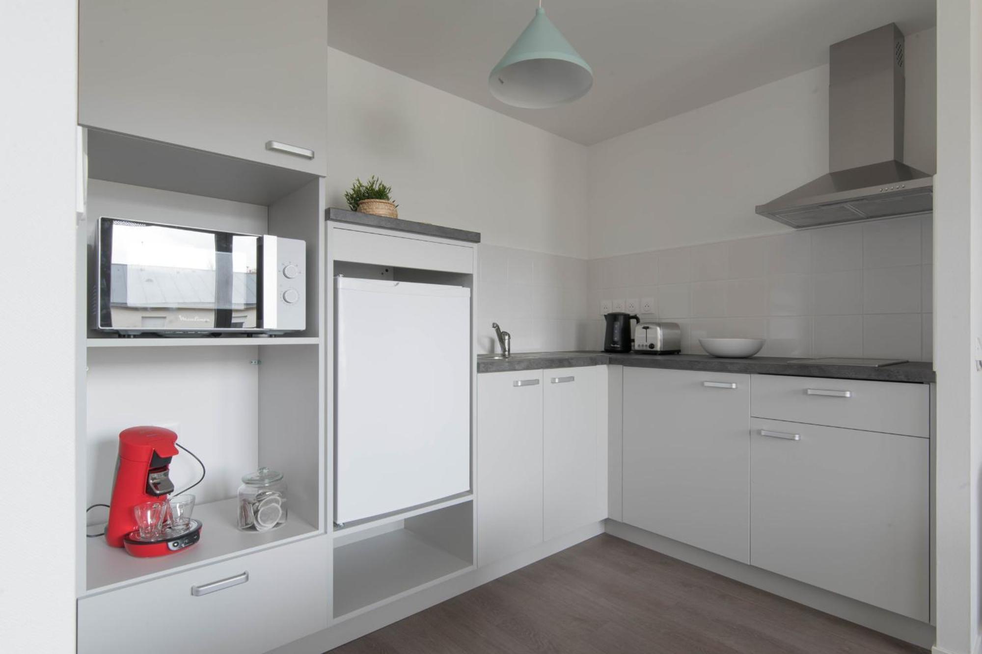 ELODIE - Appartement proche gare, arrivée 24 24 Le Mans Esterno foto